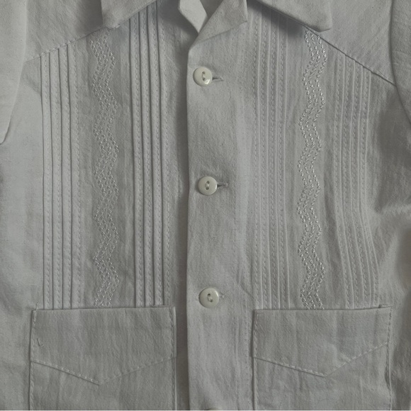 Little Kids Wear Cuban Guayabera Button Up Short Sleeve White Shirt Kids-NWT - Picture 2 of 9